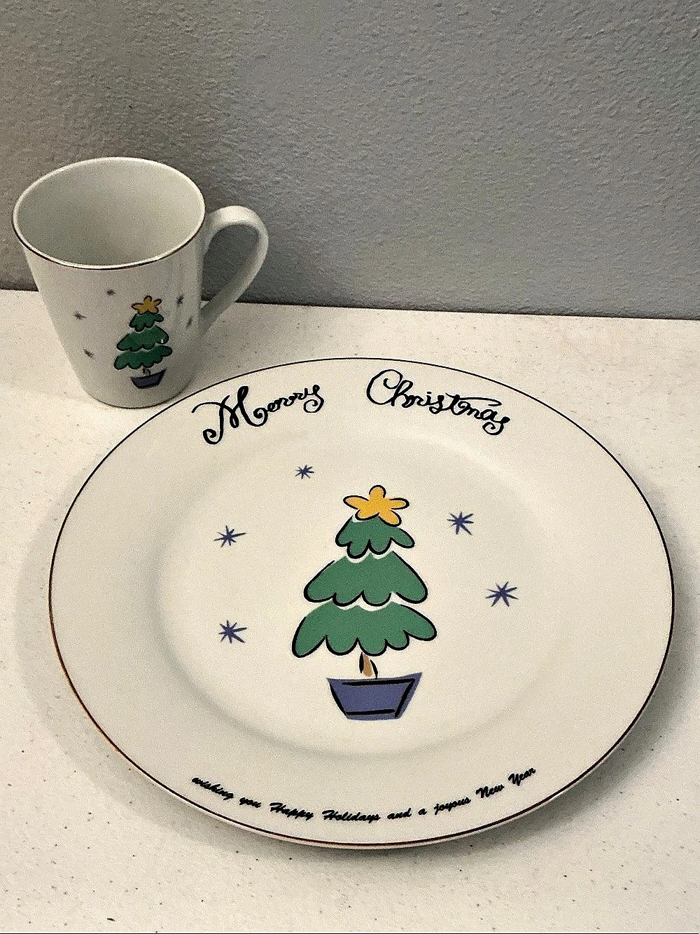 Merry Brite™ Christmas tree mug and plate set & Plate Set